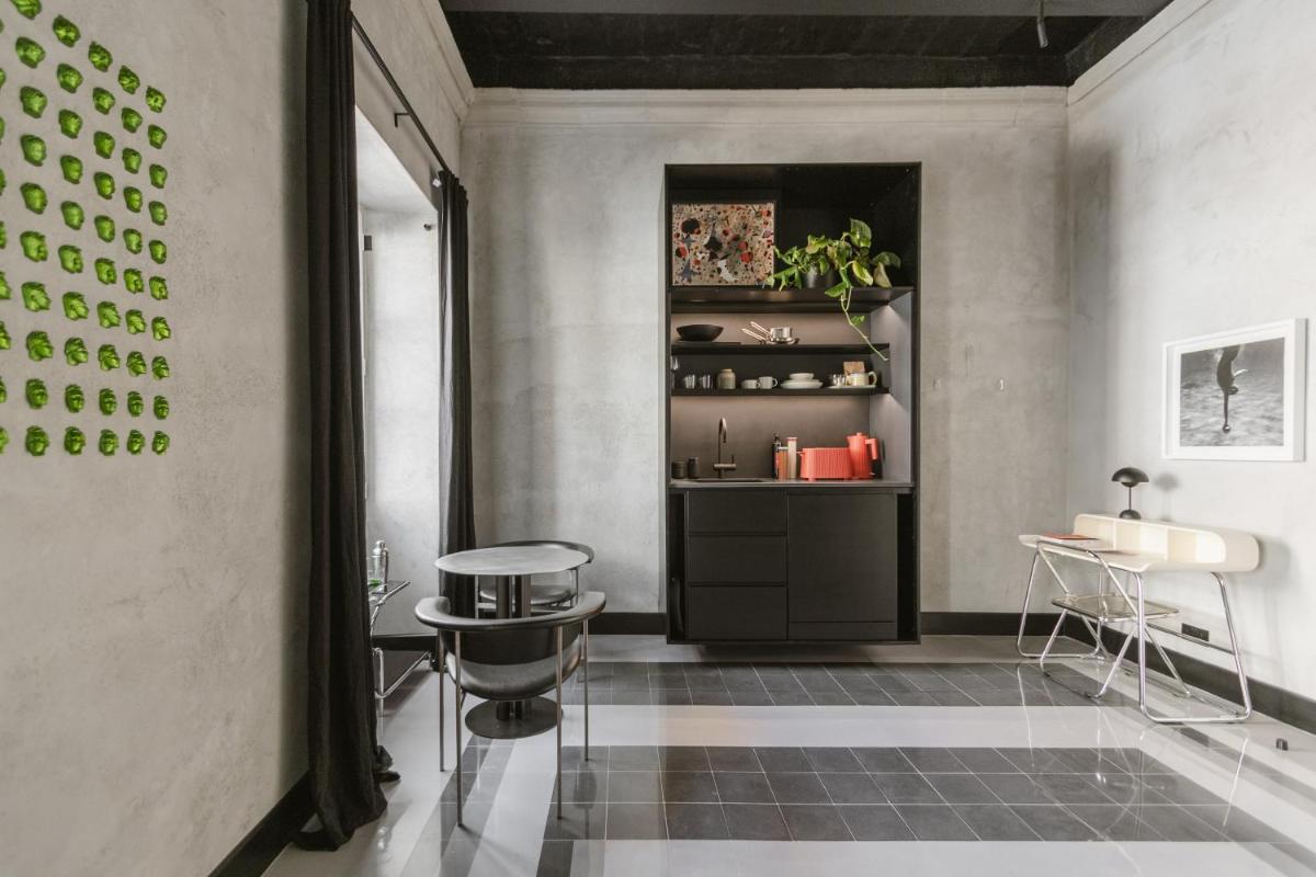 SCALA by Valletta Vintage