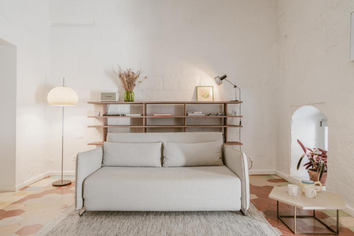 SCALA by Valletta Vintage