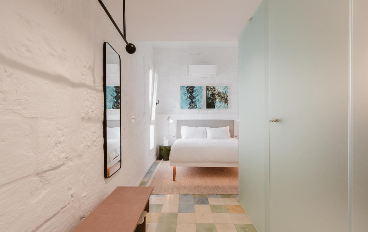 SCALA by Valletta Vintage