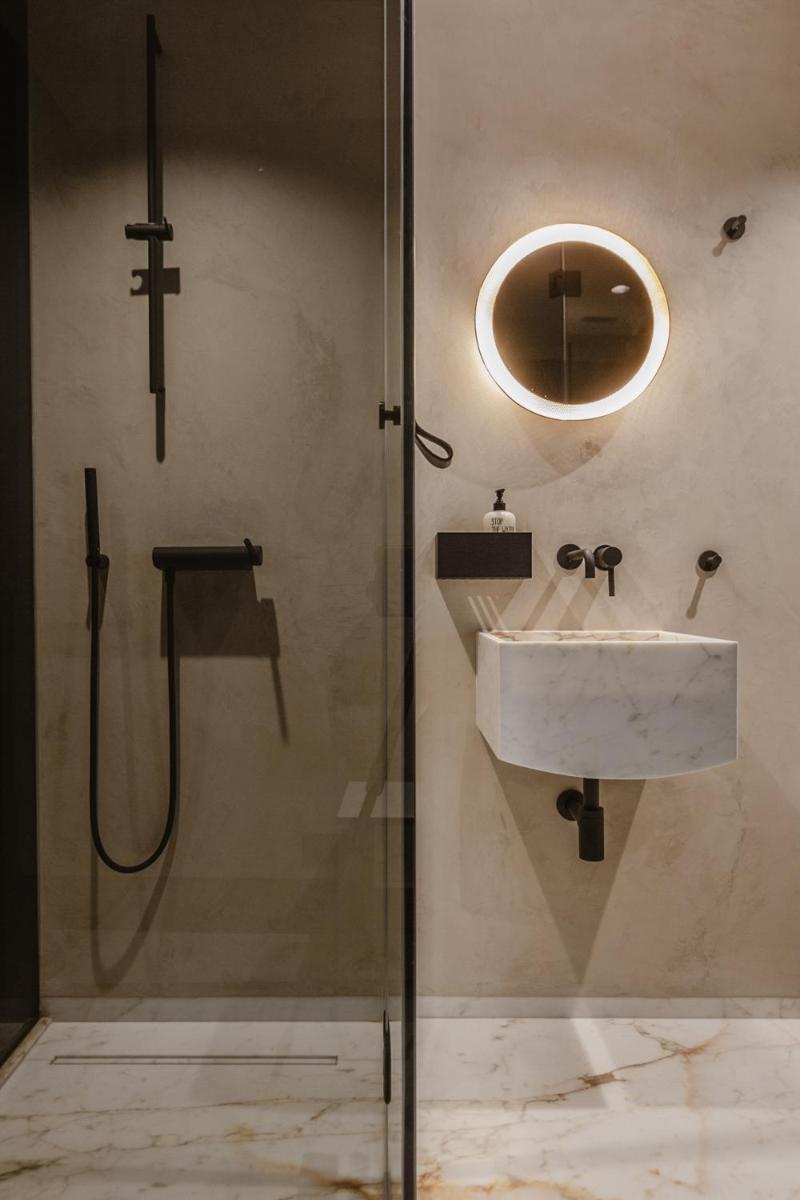 SCALA by Valletta Vintage