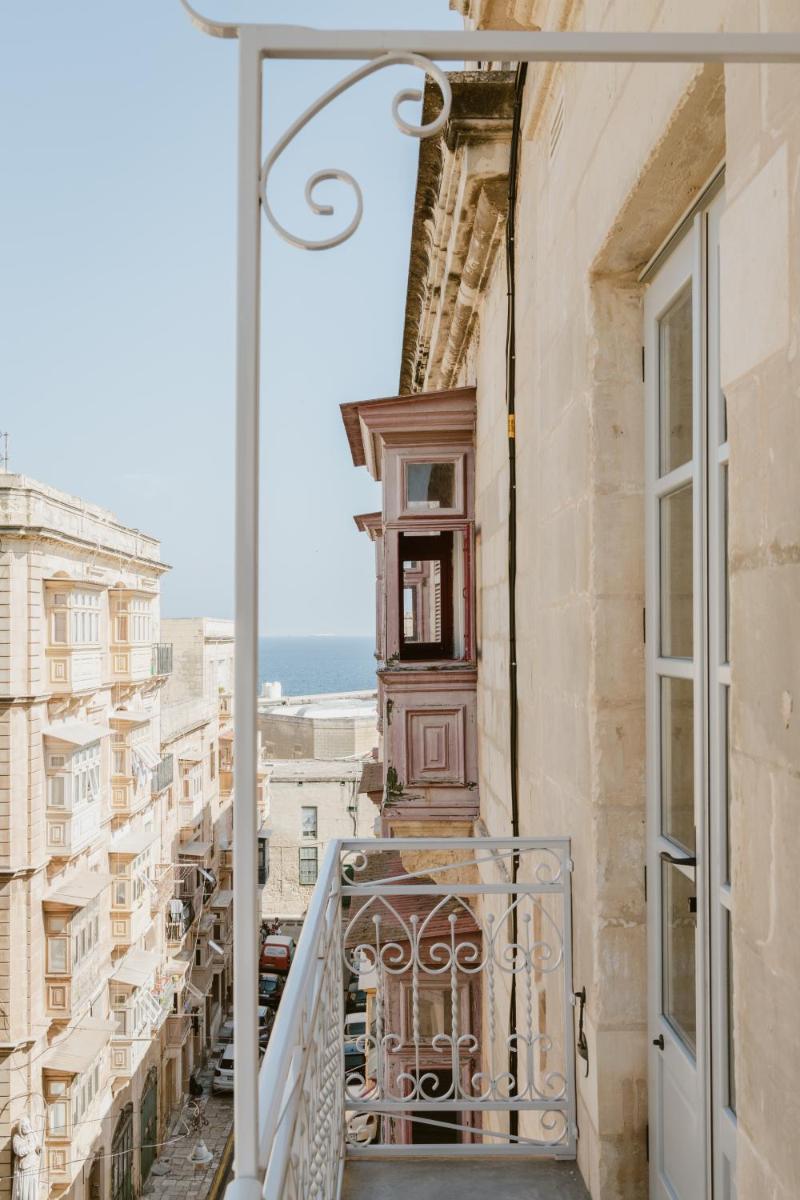 SCALA by Valletta Vintage