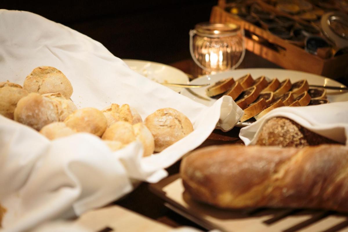 Swiss-Chalet Merlischachen - Romantik Schloss-Hotel am See