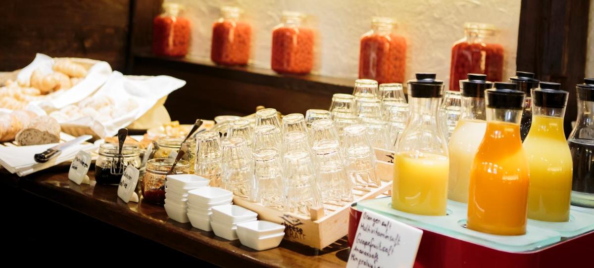 Swiss-Chalet Merlischachen - Romantik Schloss-Hotel am See