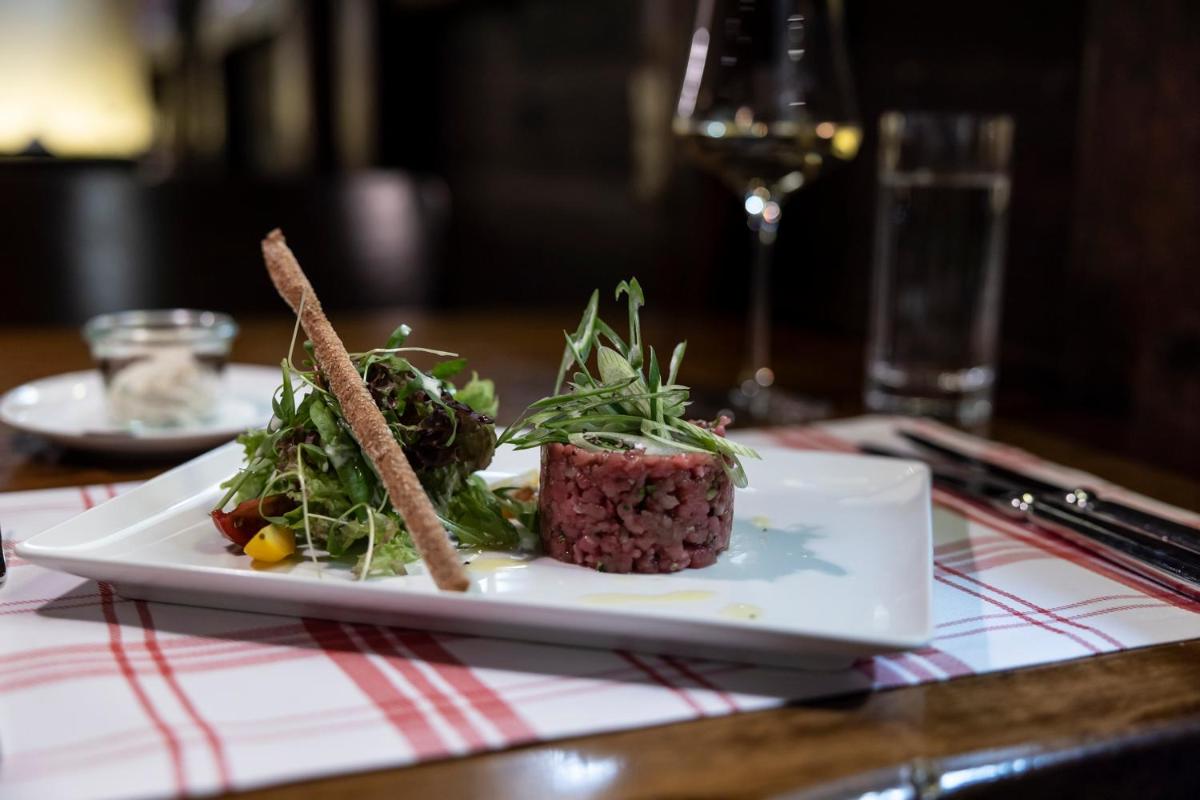 Swiss-Chalet Merlischachen - Romantik Schloss-Hotel am See