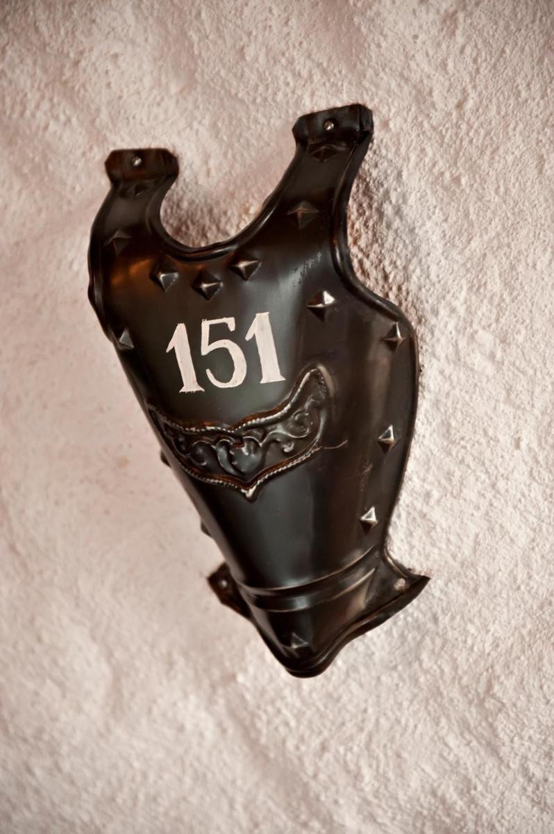 Swiss-Chalet Merlischachen - Romantik Schloss-Hotel am See