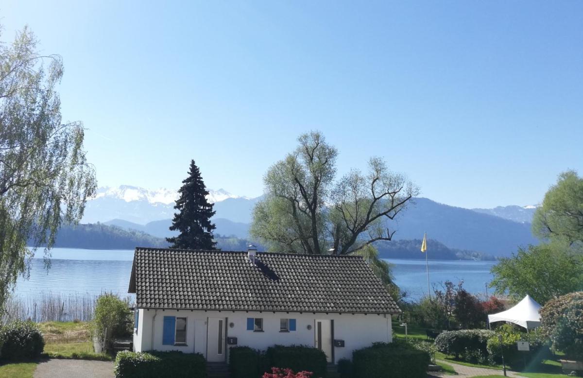 Swiss-Chalet Merlischachen - Romantik Schloss-Hotel am See