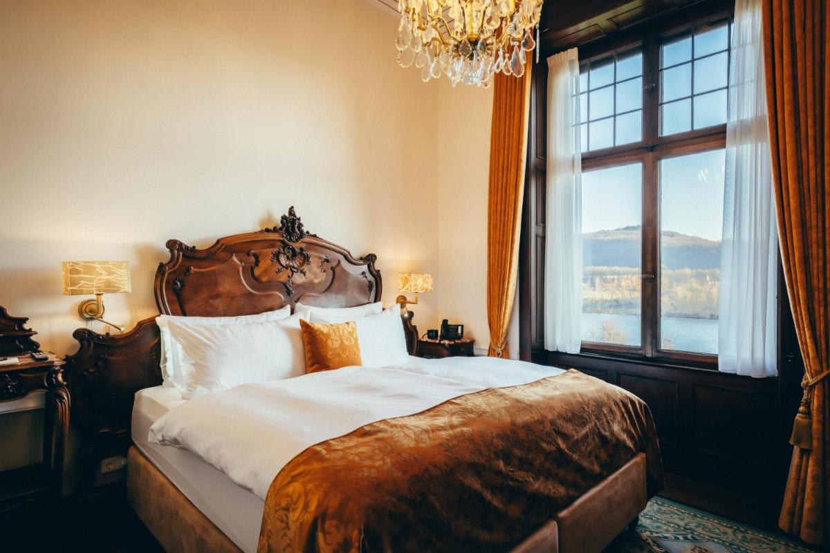 Schloss Lieser, Autograph Collection