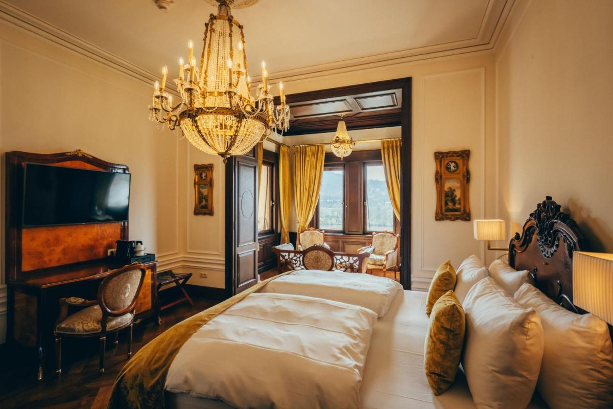 Schloss Lieser, Autograph Collection