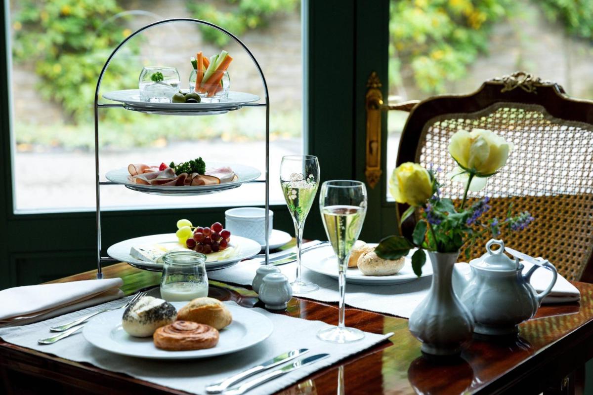 Schloss Lieser, Autograph Collection