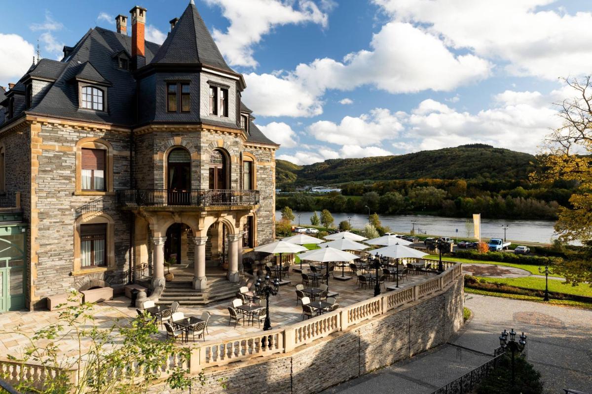 Schloss Lieser, Autograph Collection