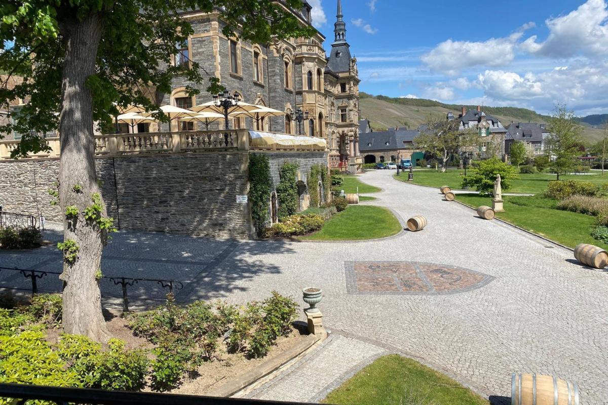 Schloss Lieser, Autograph Collection