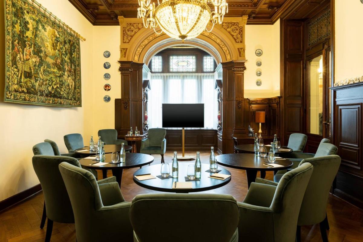 Schloss Lieser, Autograph Collection