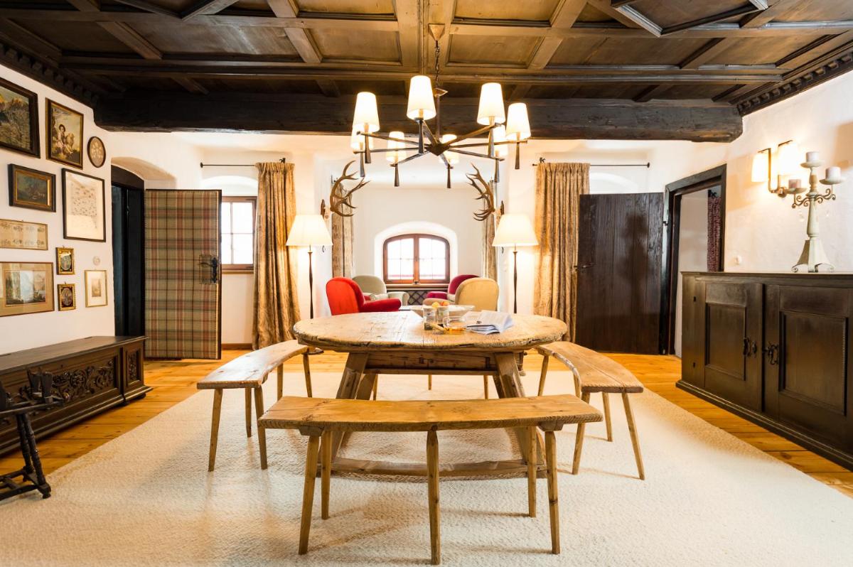 Schloss Prielau Hotel & Restaurants