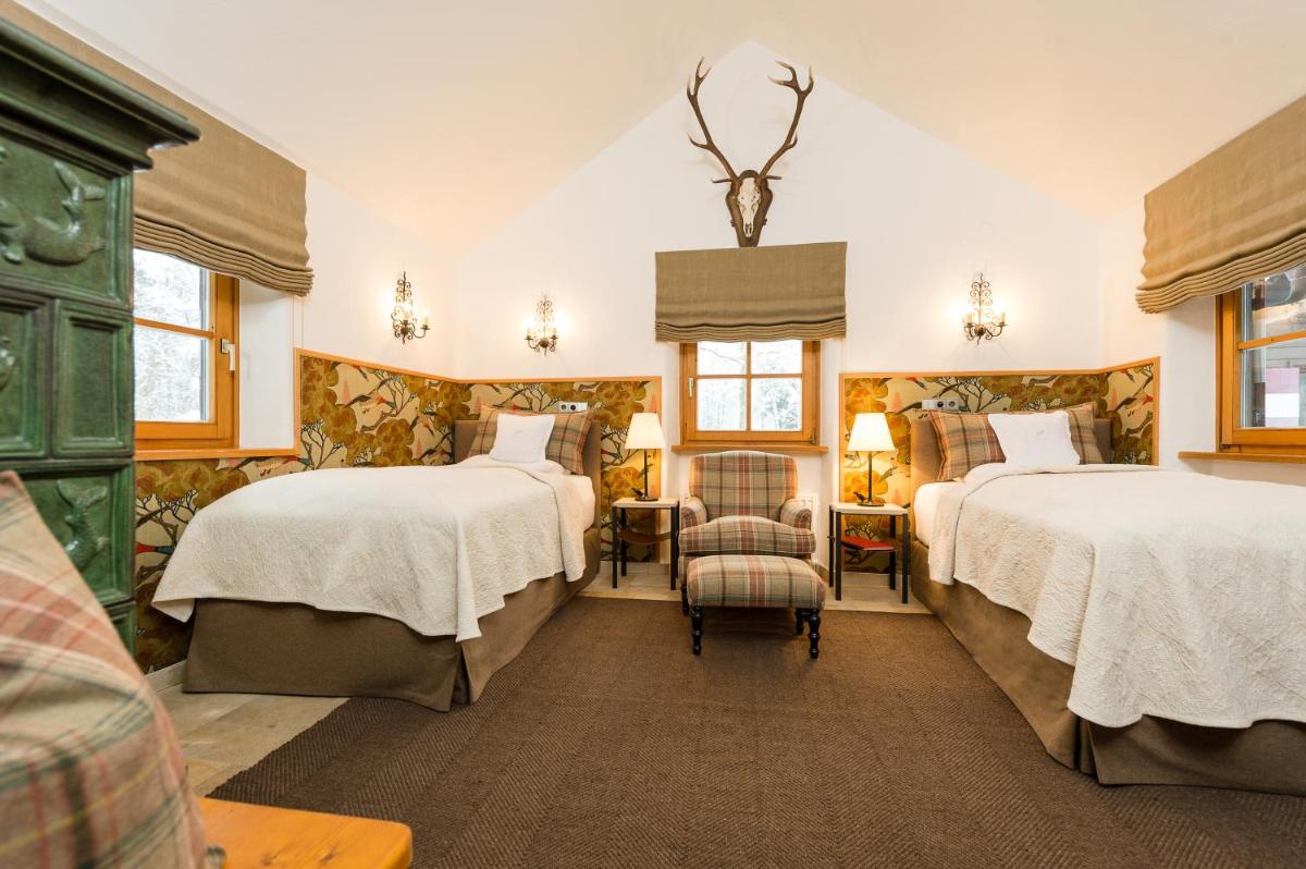 Schloss Prielau Hotel & Restaurants