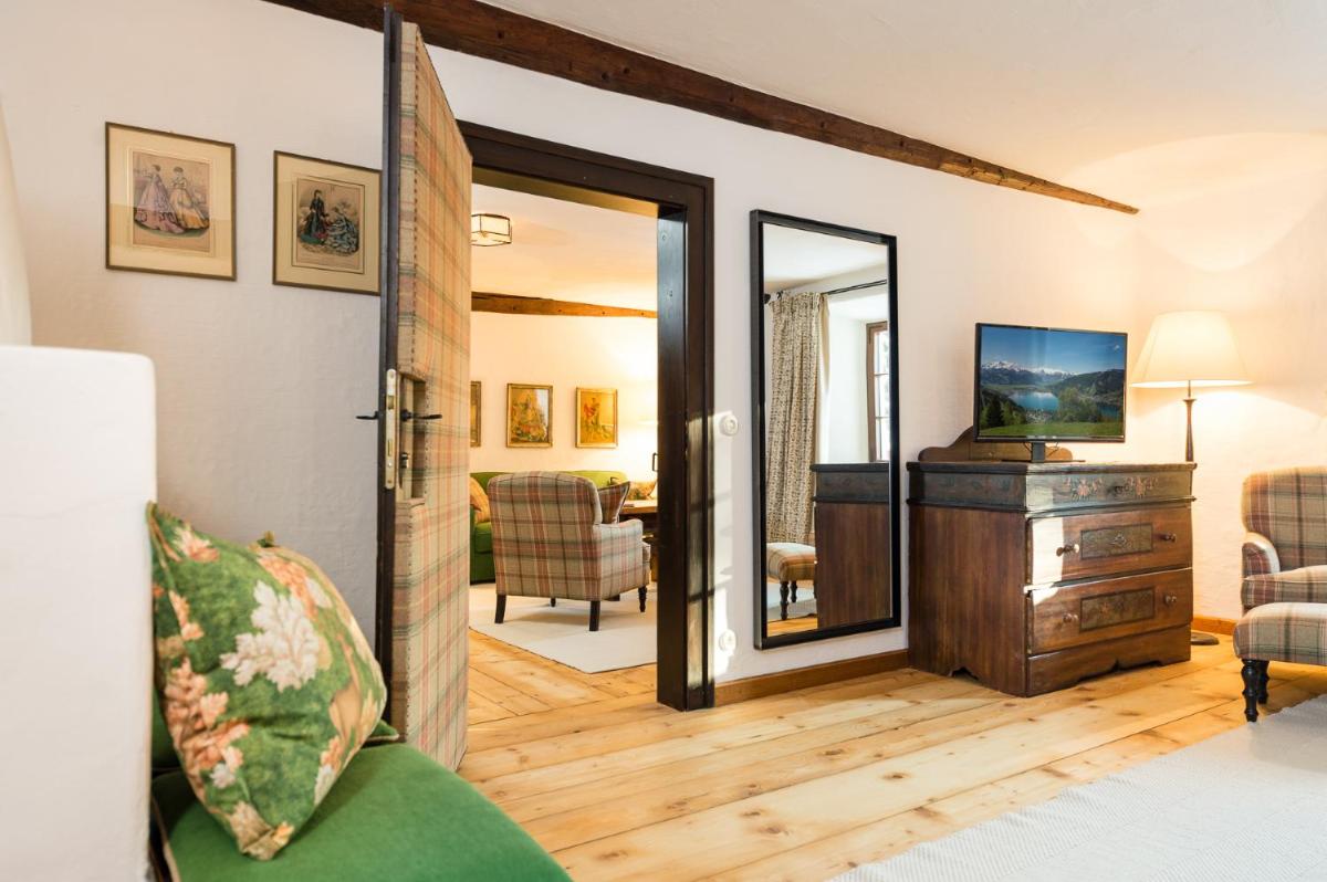 Schloss Prielau Hotel & Restaurants