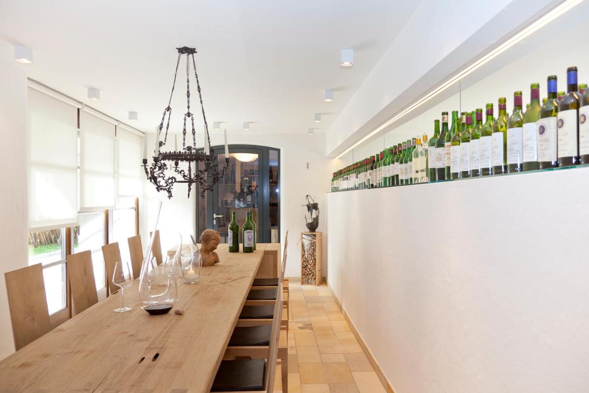 Schloss Prielau Hotel & Restaurants