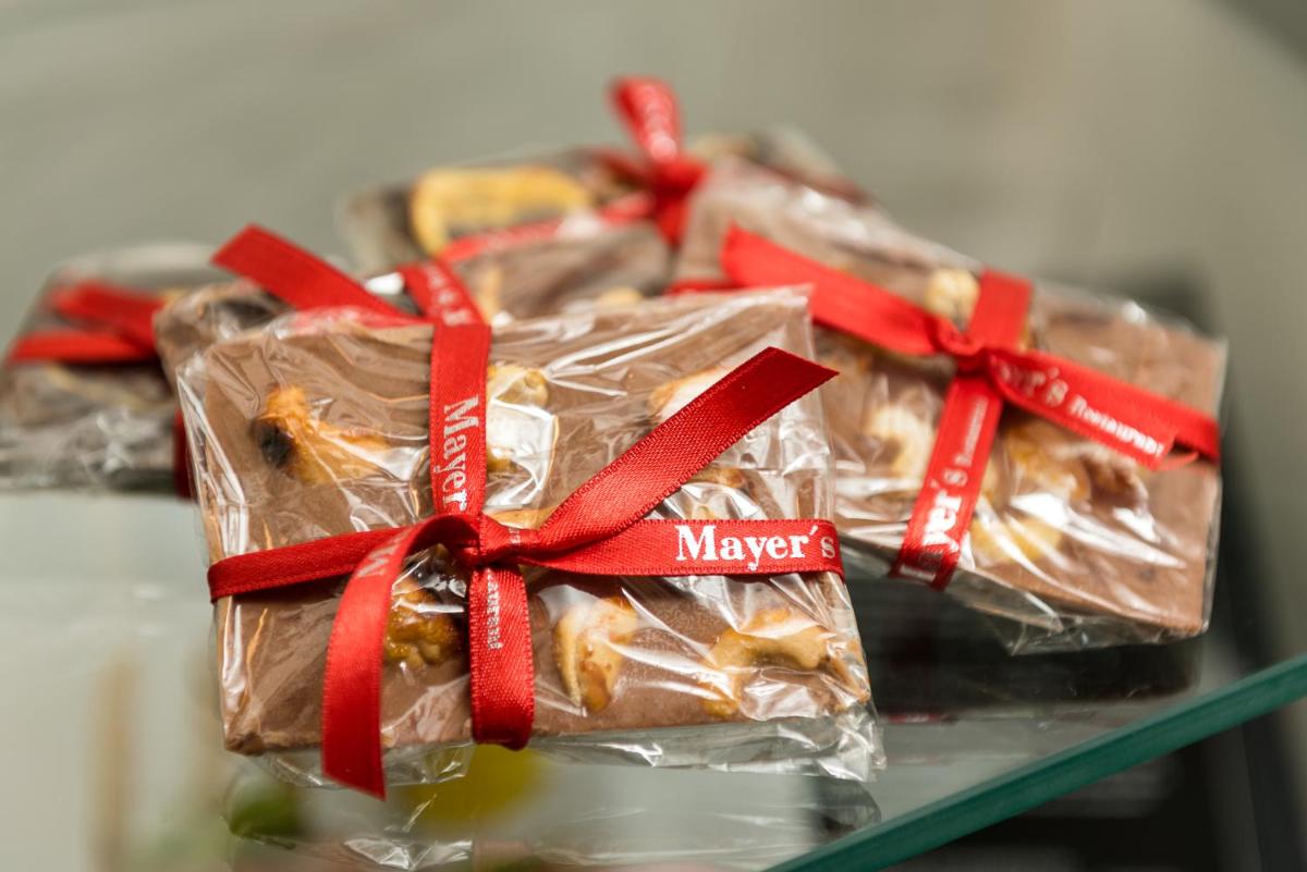 Schloss Prielau Hotel & Restaurants