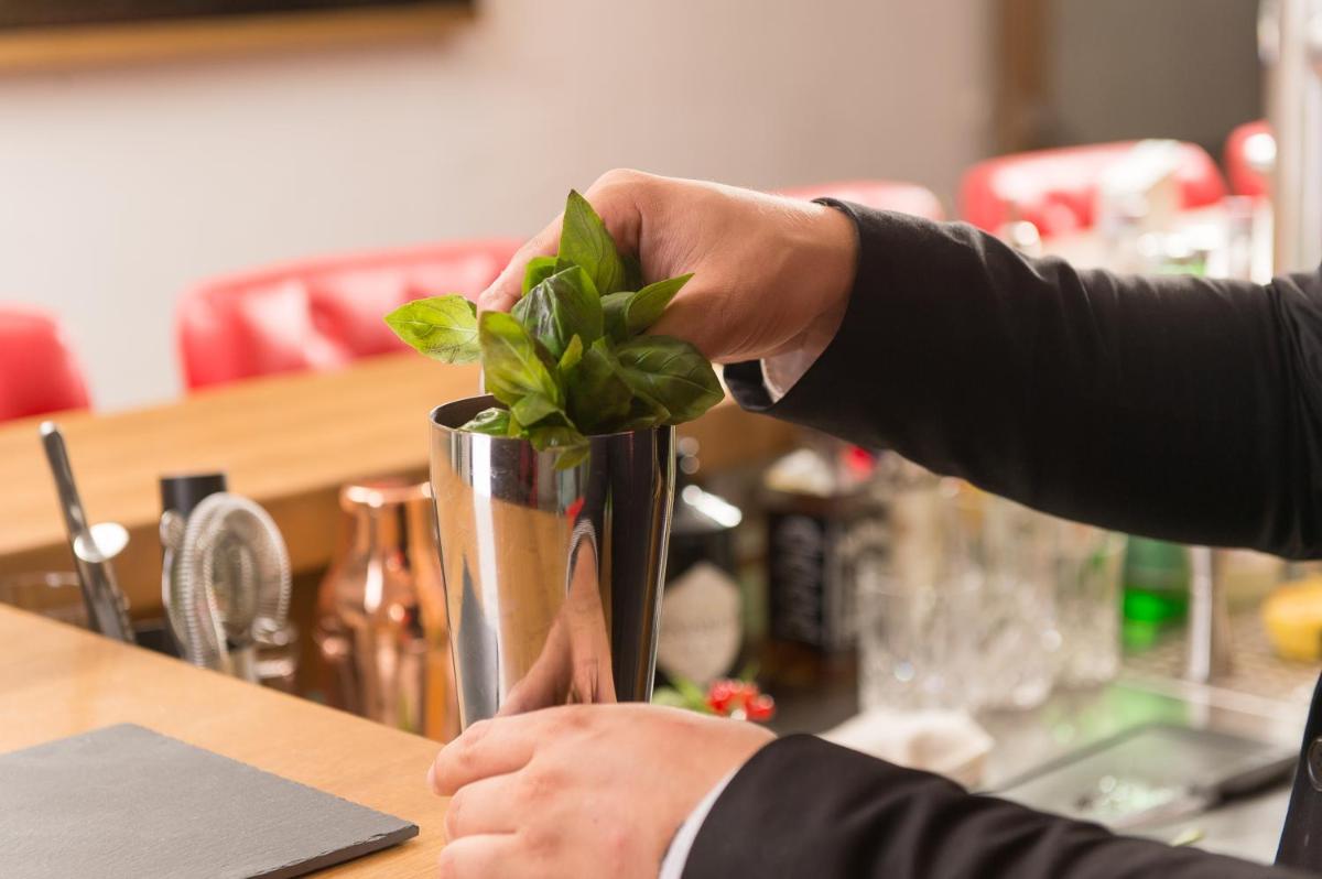 Schloss Prielau Hotel & Restaurants