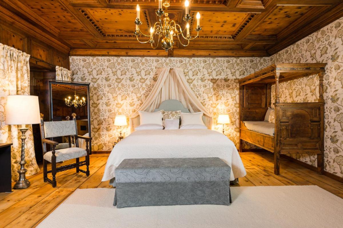 Schloss Prielau Hotel & Restaurants