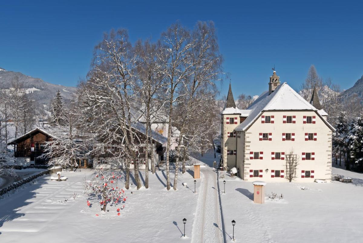 Schloss Prielau Hotel & Restaurants