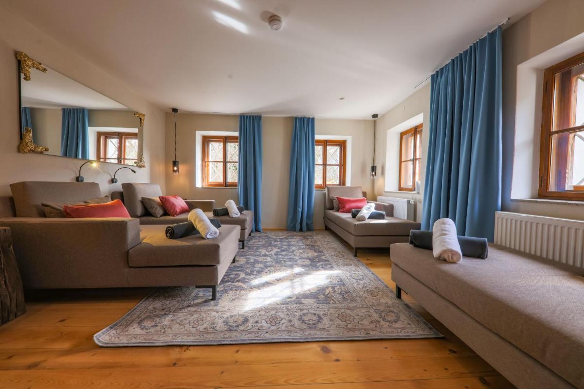 Der Schlosswirt zu Anif - Biedermeierhotel und Restaurant