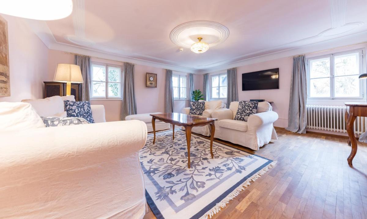 Der Schlosswirt zu Anif - Biedermeierhotel und Restaurant