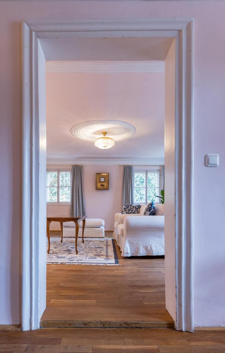 Der Schlosswirt zu Anif - Biedermeierhotel und Restaurant