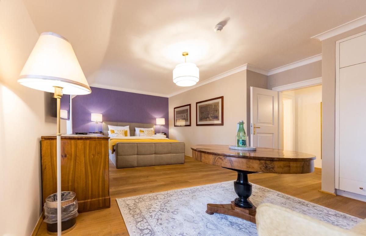 Der Schlosswirt zu Anif - Biedermeierhotel und Restaurant