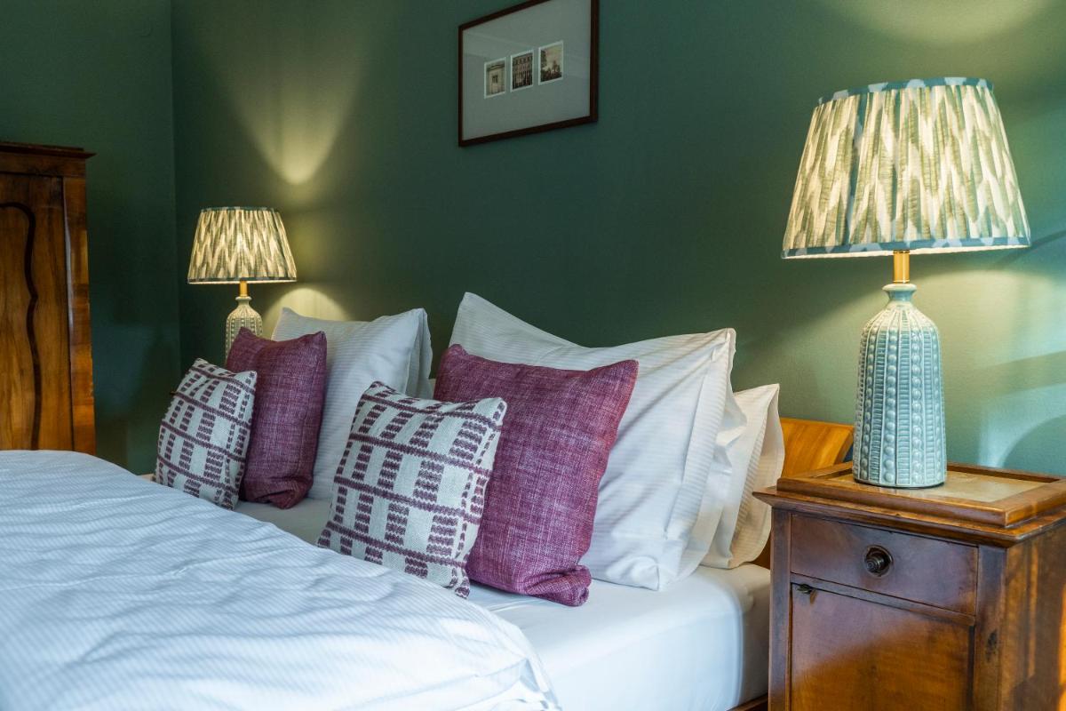 Der Schlosswirt zu Anif - Biedermeierhotel und Restaurant