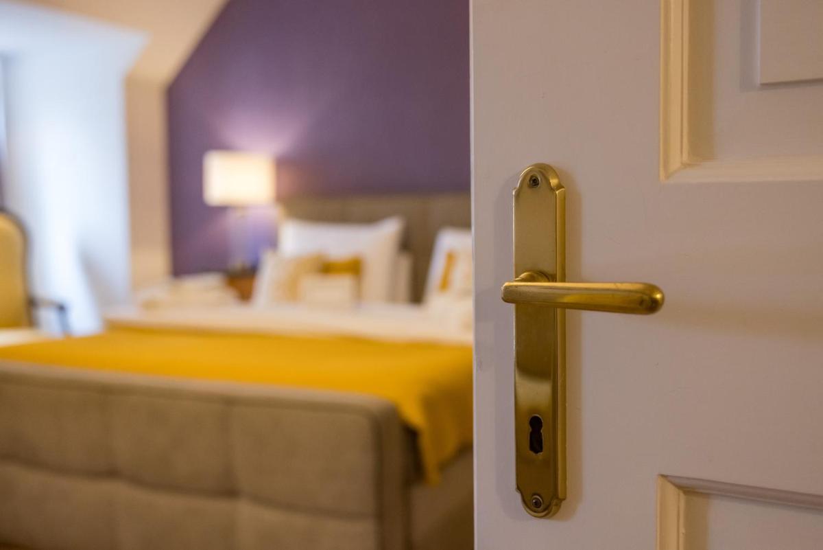 Der Schlosswirt zu Anif - Biedermeierhotel und Restaurant