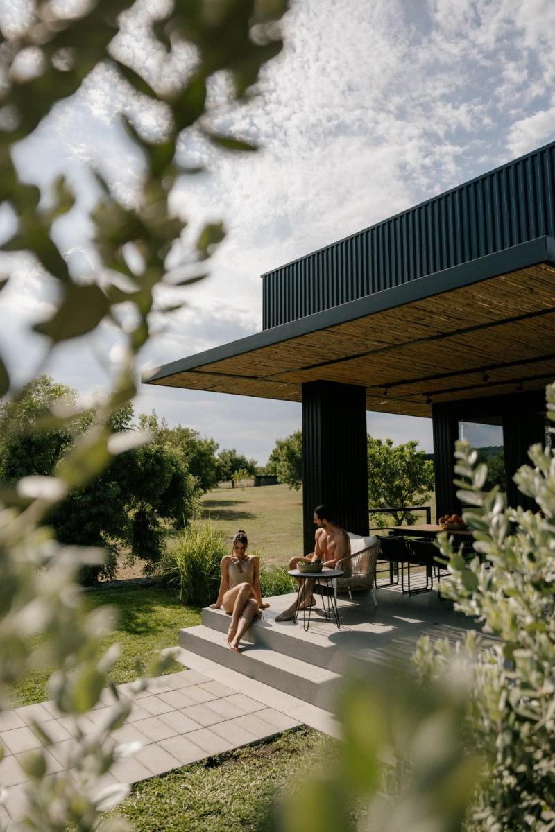 Scorzamara Country Lodges - Retreats with Private Pool or Jacuzzi