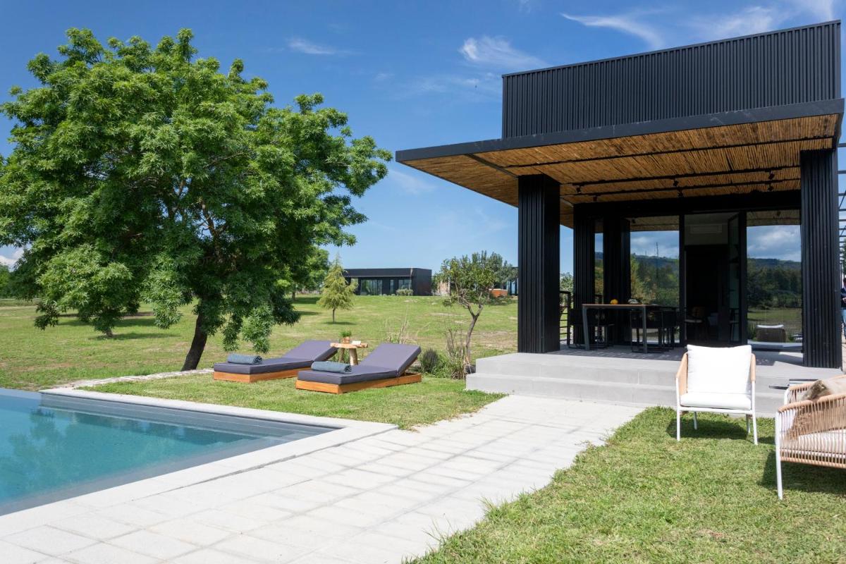 Scorzamara Country Lodges - Retreats with Private Pool or Jacuzzi