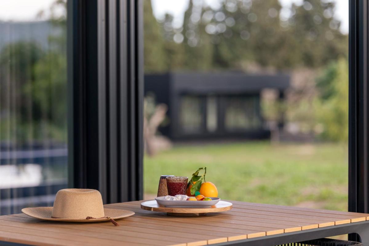 Scorzamara Country Lodges - Retreats with Private Pool or Jacuzzi