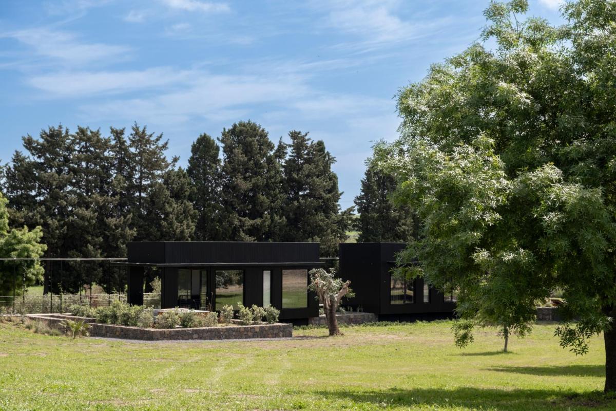 Scorzamara Country Lodges - Retreats with Private Pool or Jacuzzi