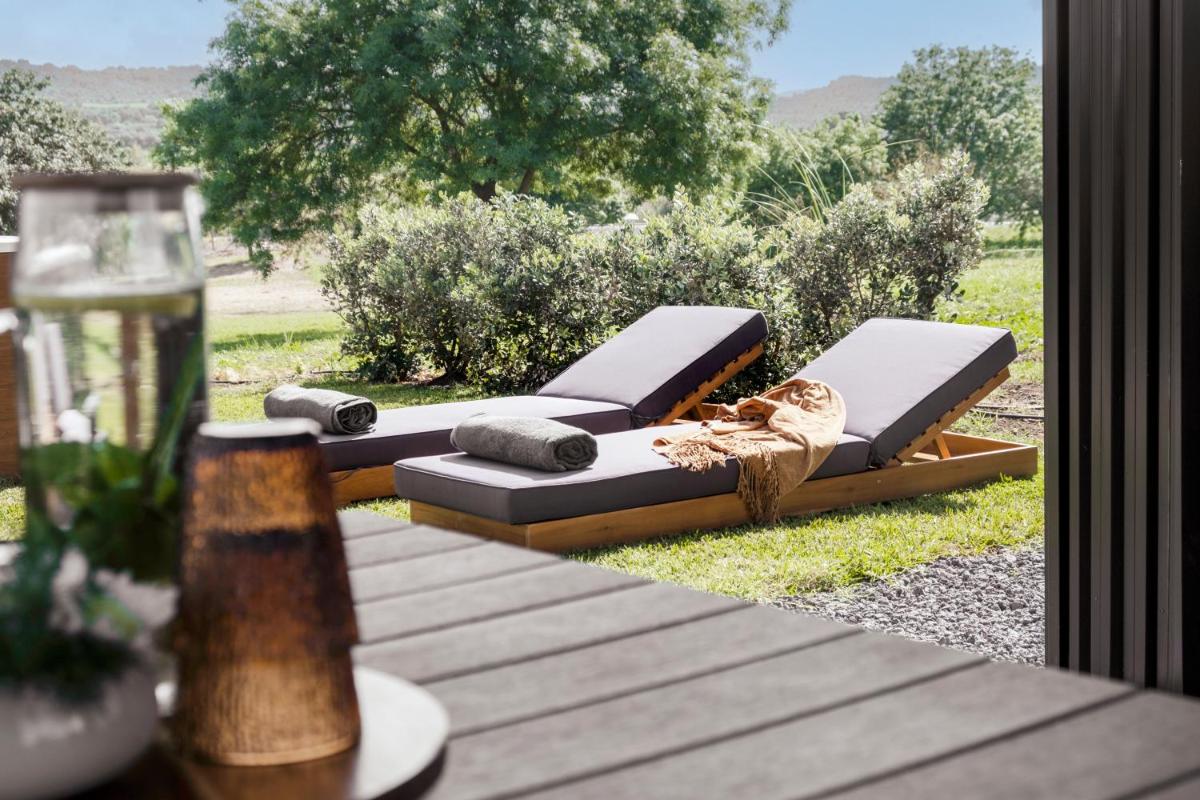 Scorzamara Country Lodges - Retreats with Private Pool or Jacuzzi
