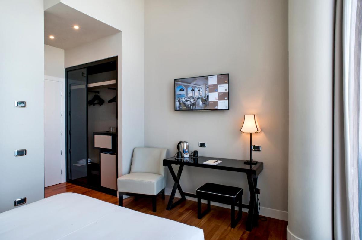 SeePort Hotel