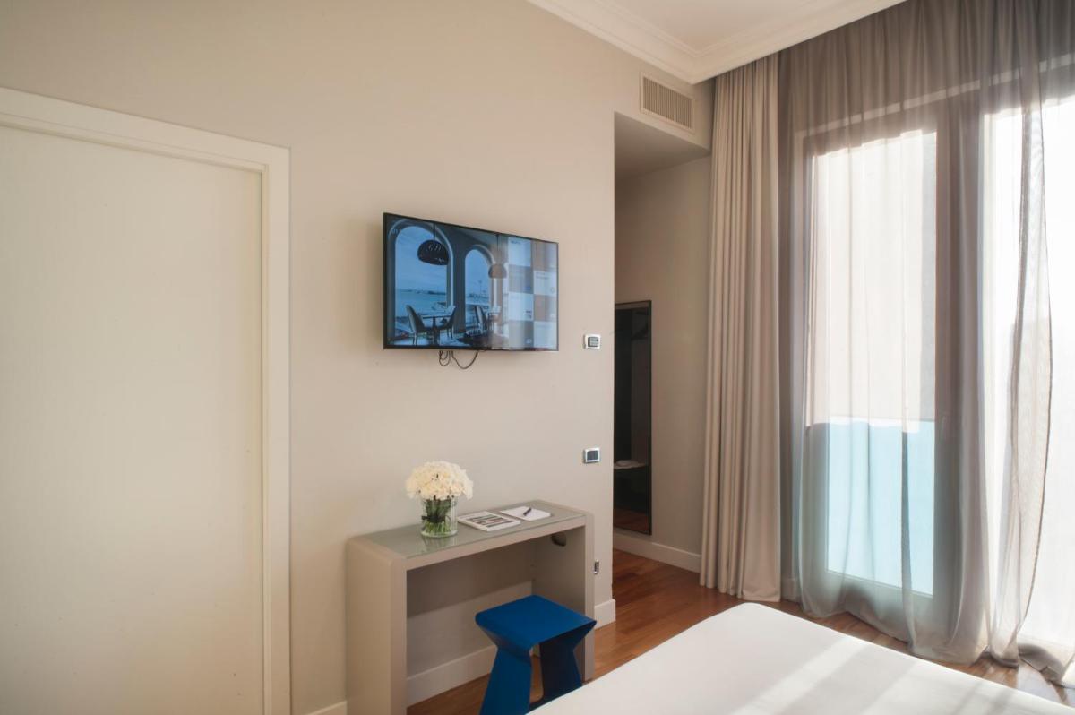 SeePort Hotel