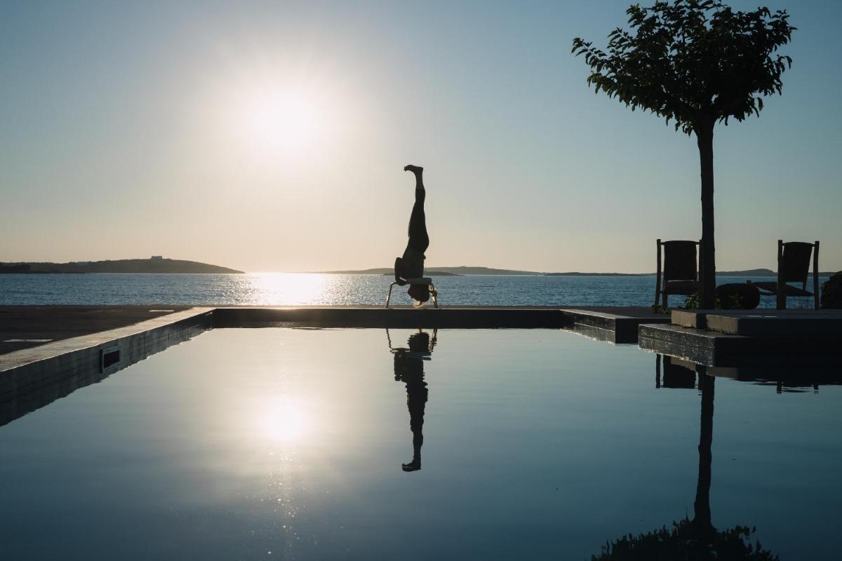 Seesoo Paros Beachfront Resort