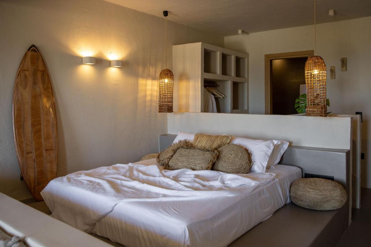 Seesoo Paros Beachfront Resort