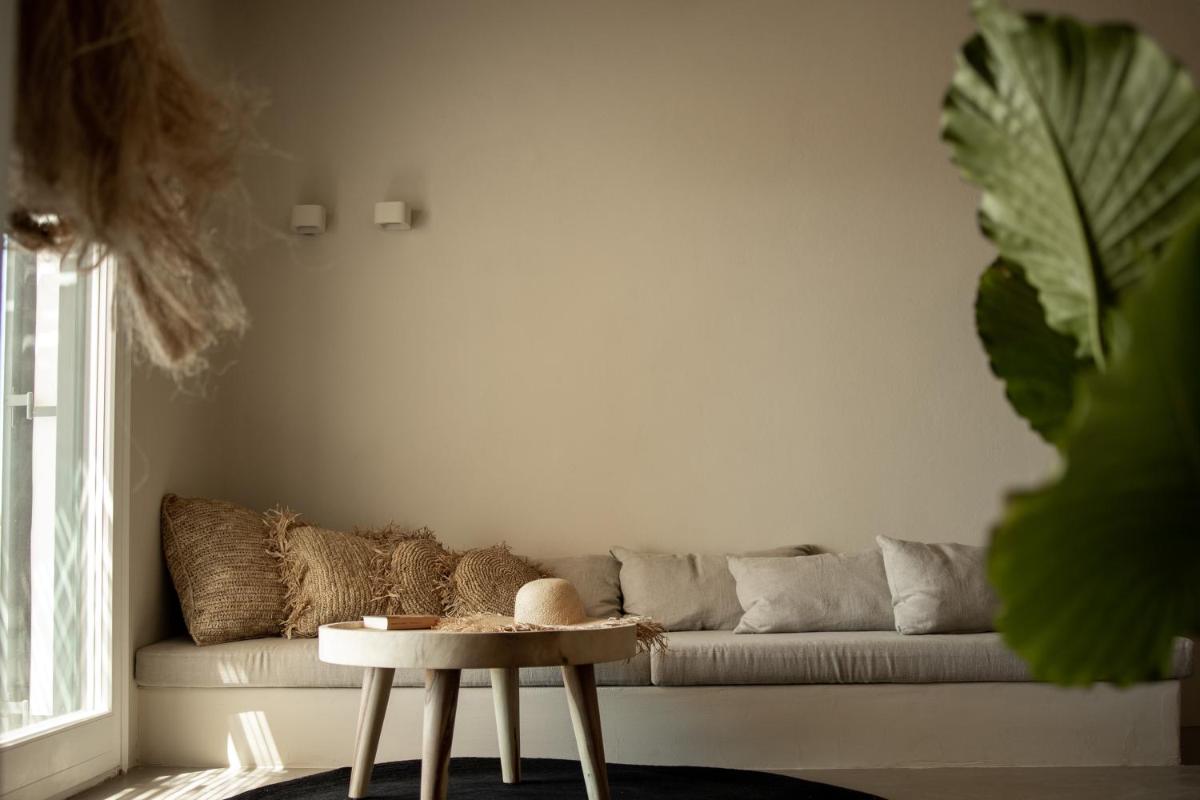 Seesoo Paros Beachfront Luxury Hideaway