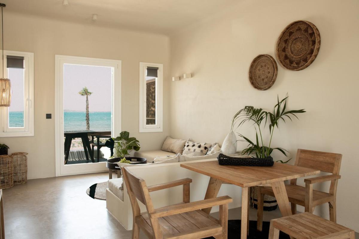 Seesoo Paros Beachfront Luxury Hideaway