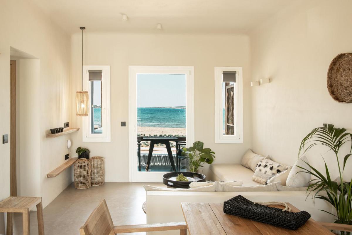 Seesoo Paros Beachfront Luxury Hideaway
