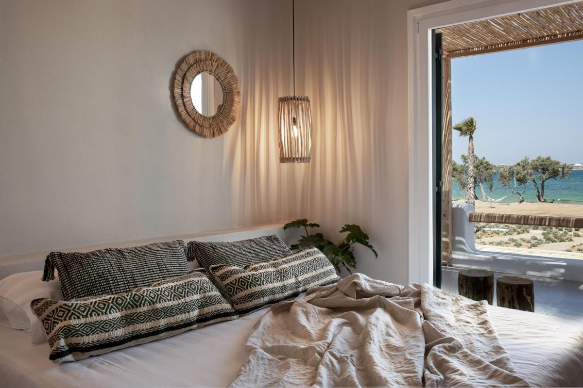 Seesoo Paros Beachfront Luxury Hideaway