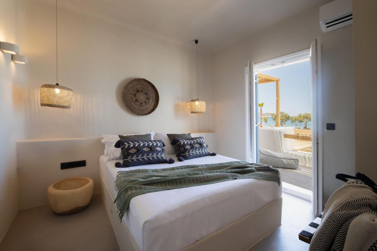 Seesoo Paros Beachfront Luxury Hideaway