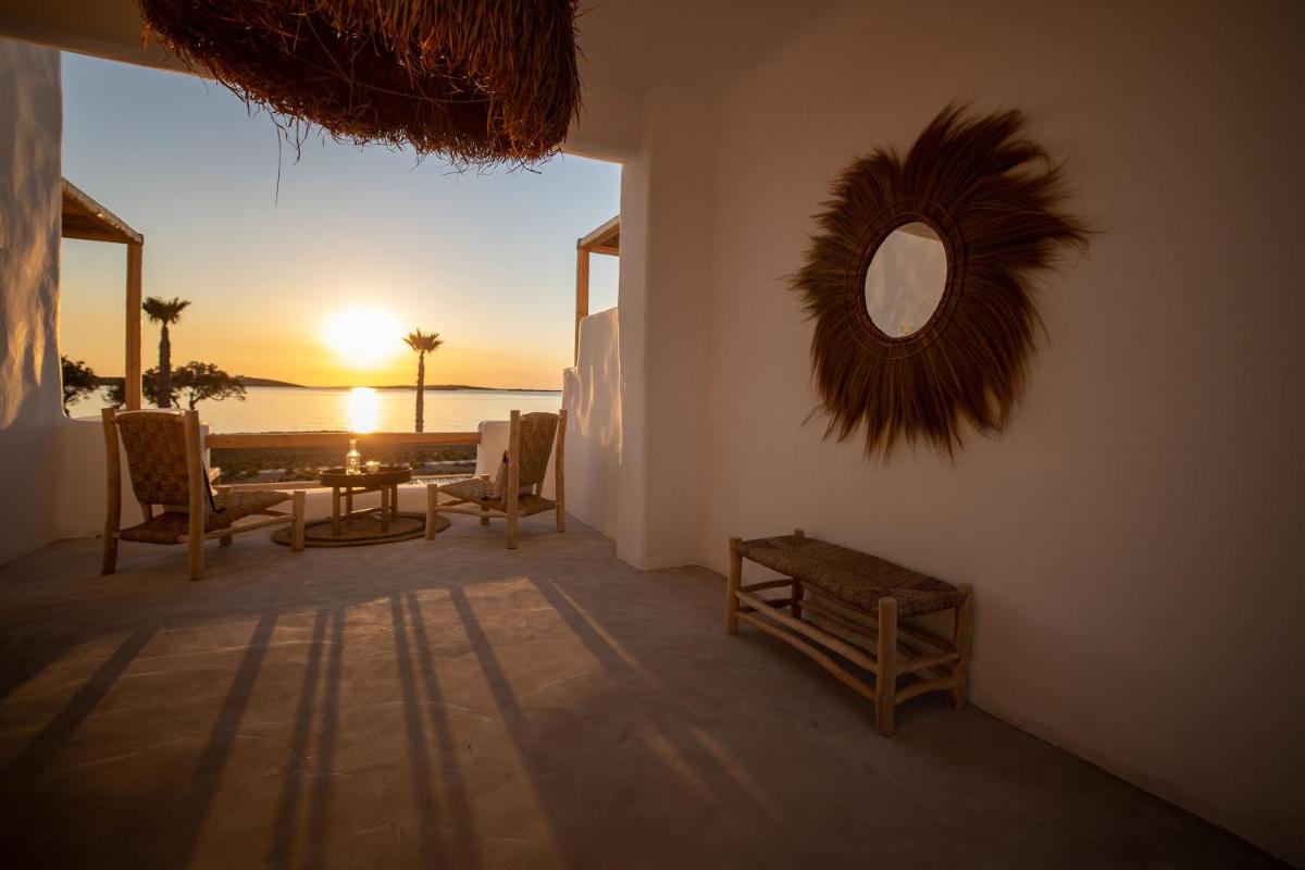 Seesoo Paros Beachfront Luxury Hideaway