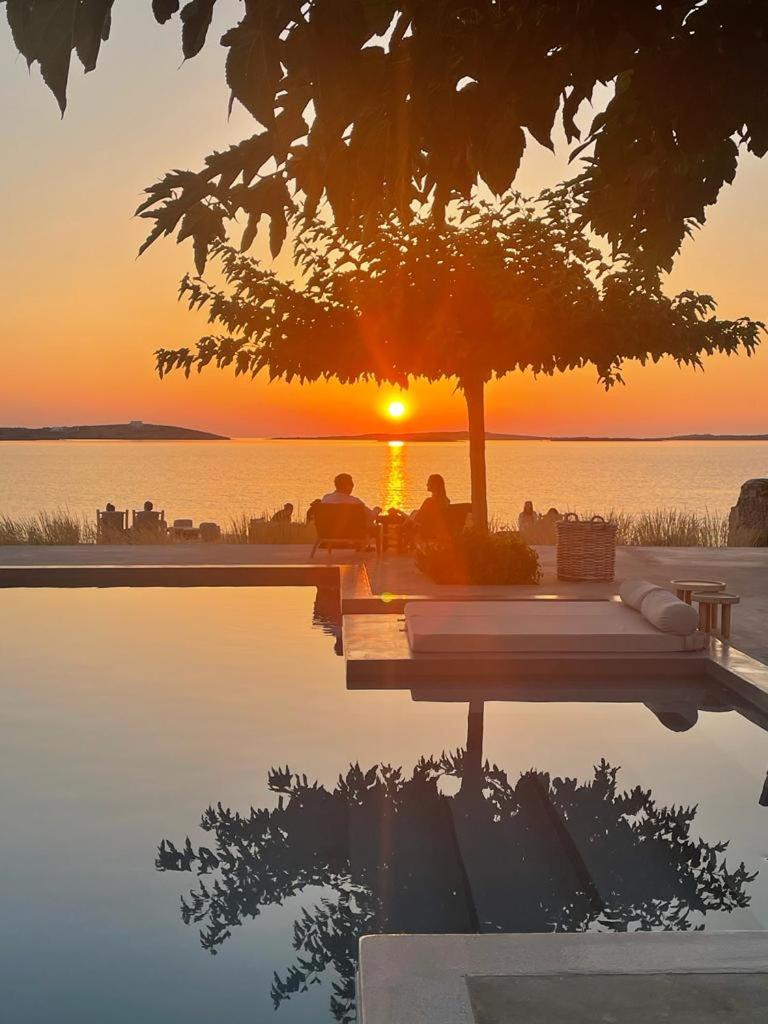 Seesoo Paros Beachfront Luxury Hideaway