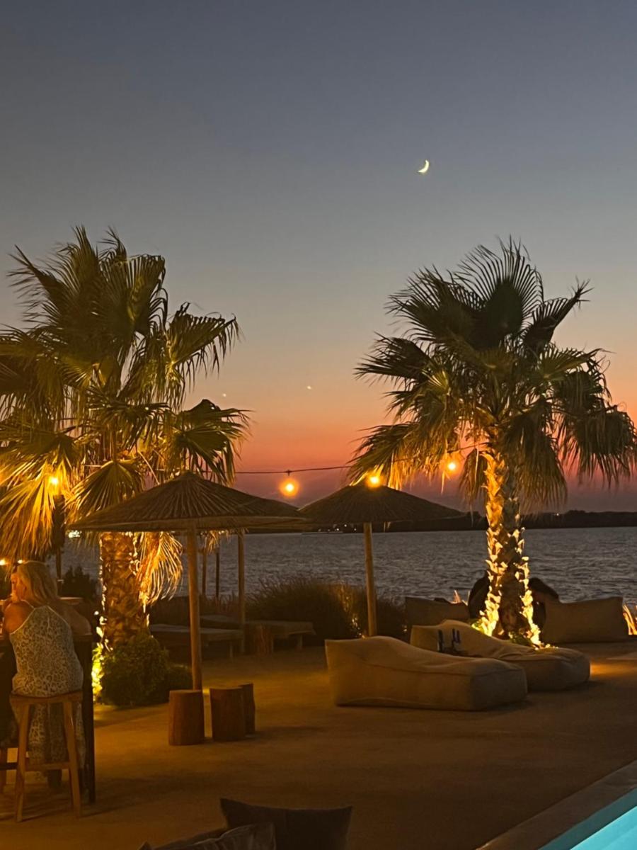 Seesoo Paros Beachfront Luxury Hideaway