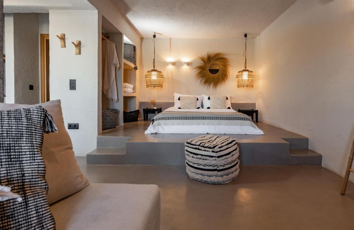 Seesoo Paros Beachfront Luxury Hideaway
