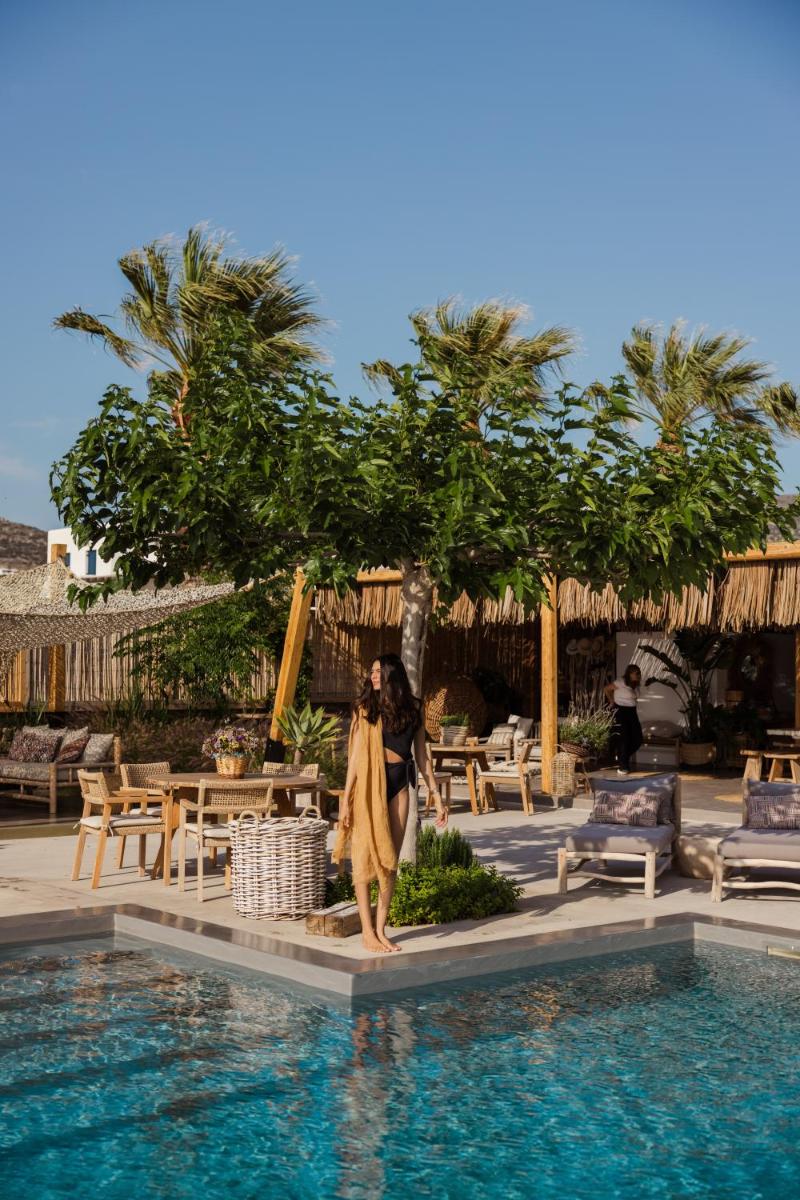 Seesoo Paros Beachfront Luxury Hideaway