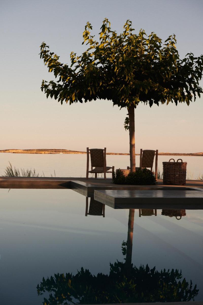 Seesoo Paros Beachfront Luxury Hideaway